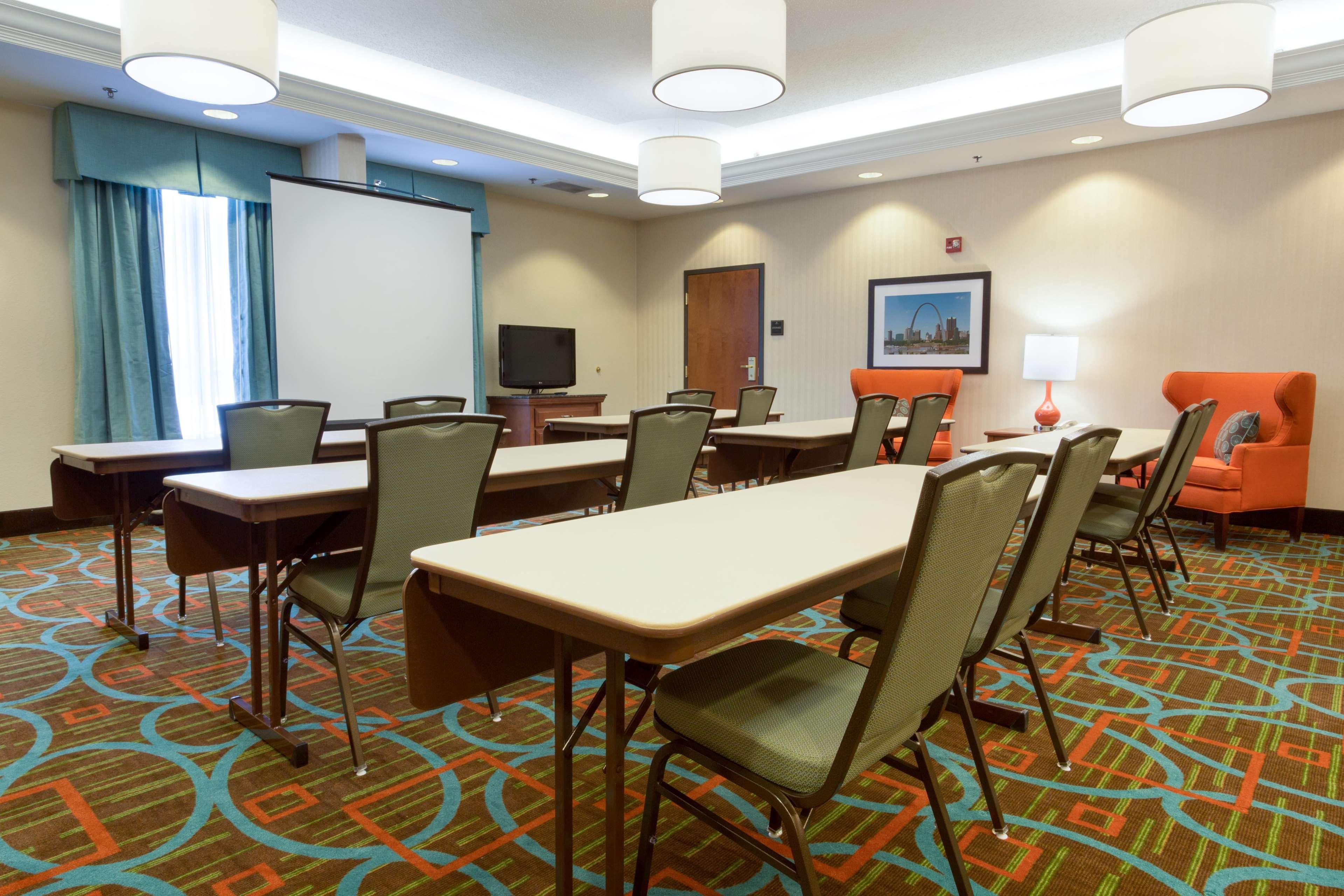 Hampton Inn St. Louis Southwest Fenton Exteriör bild
