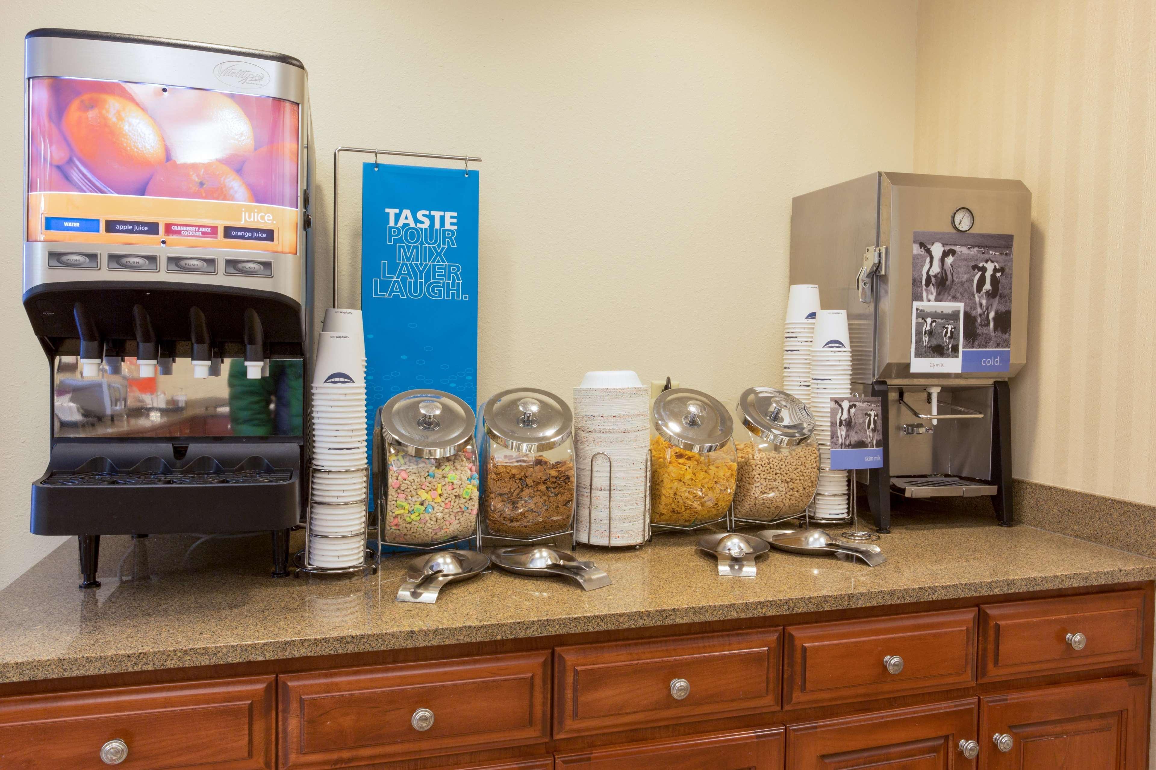 Hampton Inn St. Louis Southwest Fenton Exteriör bild